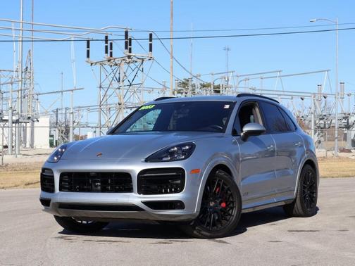 2023 Porsche Cayenne GTS