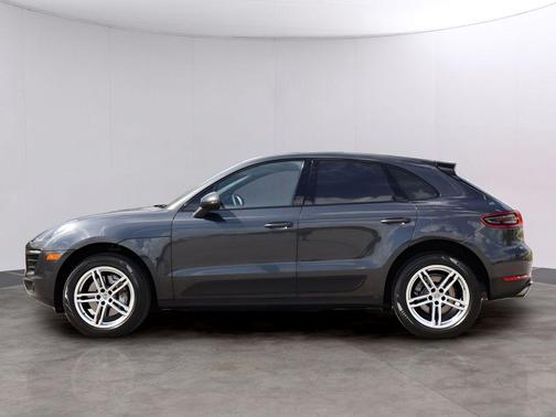 Volcano Grey Metallic 2018 Porsche Macan S