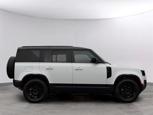 2026 Land Rover Defender 110 S