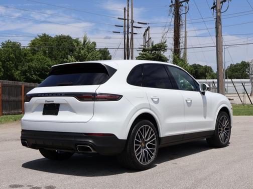 2020 Porsche Cayenne Base