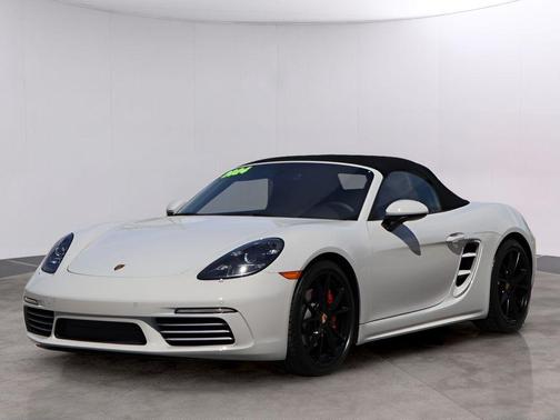Chalk 2024 Porsche 718 Boxster S