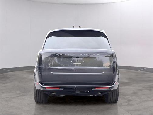 2025 Land Rover Range Rover P400 SE