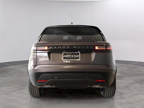 2026 Land Rover Range Rover Velar P400 Dynamic SE