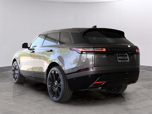 2026 Land Rover Range Rover Velar P400 Dynamic SE