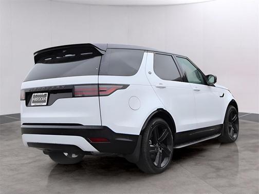 2025 Land Rover Discovery P360 Dynamic SE