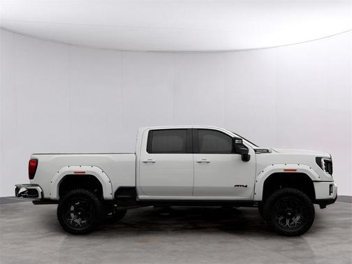 2022 GMC Sierra 2500 AT4