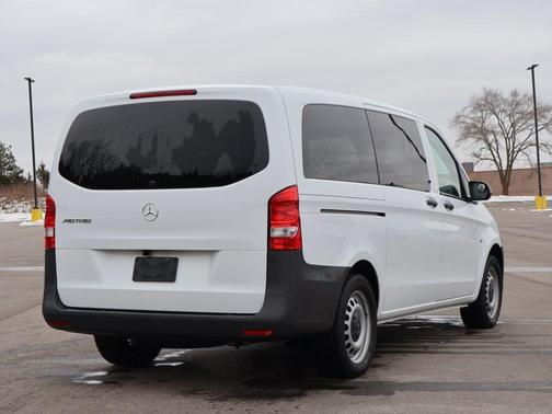 2023 Mercedes-Benz Metris Base