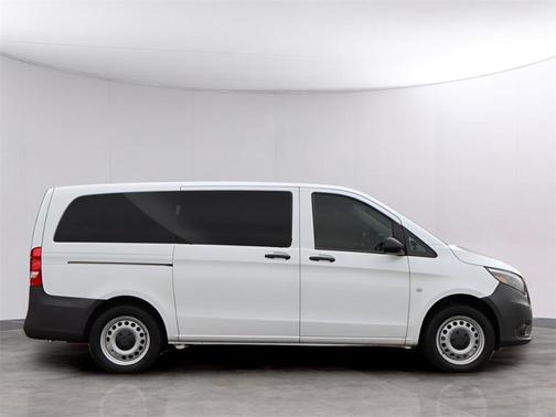 2023 Mercedes-Benz Metris Base