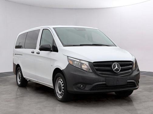 2023 Mercedes-Benz Metris Base