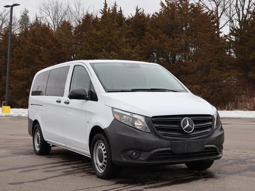 2023 Mercedes-Benz Metris Base