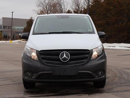 2023 Mercedes-Benz Metris Base