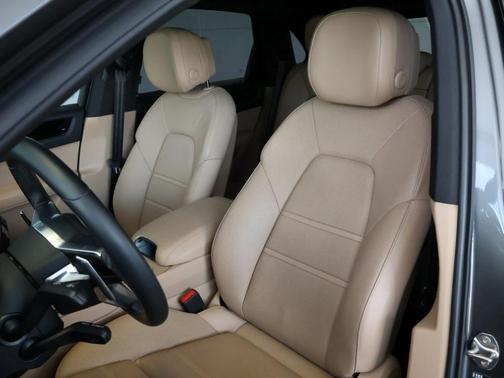 2019 Porsche Cayenne Base