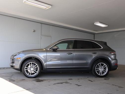 2019 Porsche Cayenne Base