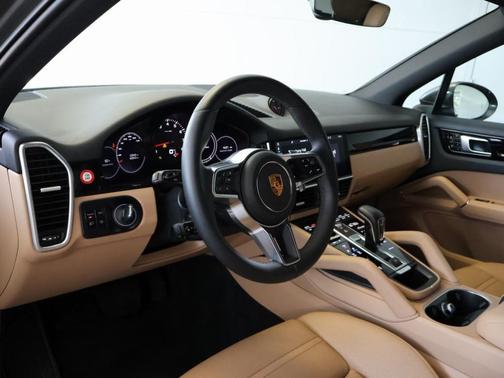 2019 Porsche Cayenne Base