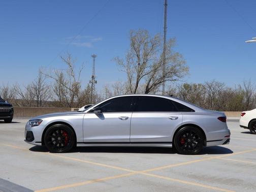 Florett Silver Metallic 2023 Audi S8 4.0T quattro