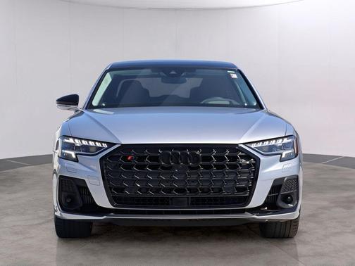 Florett Silver Metallic 2023 Audi S8 4.0T quattro