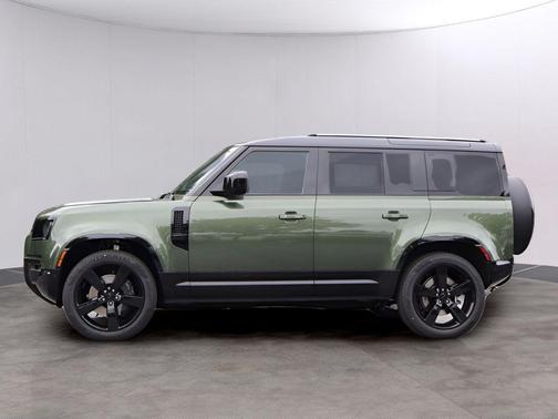 Woolstone Green 2026 Land Rover Defender P400 X-Dynamic SE