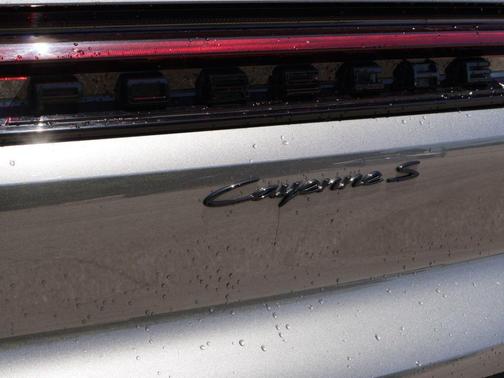 Quartzite Grey Metallic 2024 Porsche Cayenne S Coupe AWD
