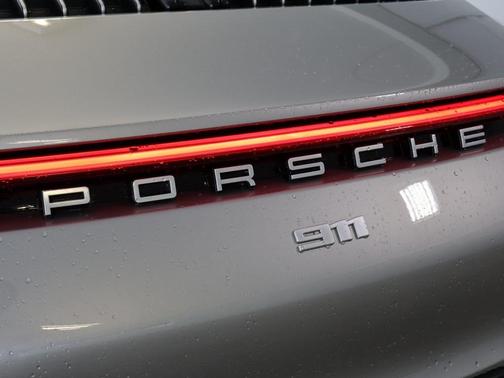 2020 Porsche 911 Carrera 4S