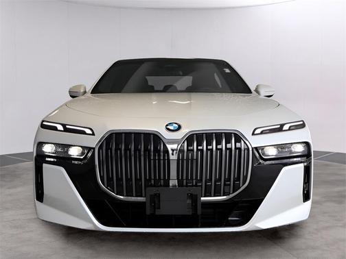 2024 BMW 740 i xDrive