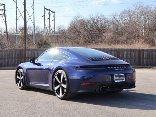 2025 Porsche 911 Carrera