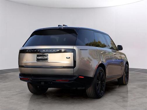 2023 Land Rover Range Rover P400 SE