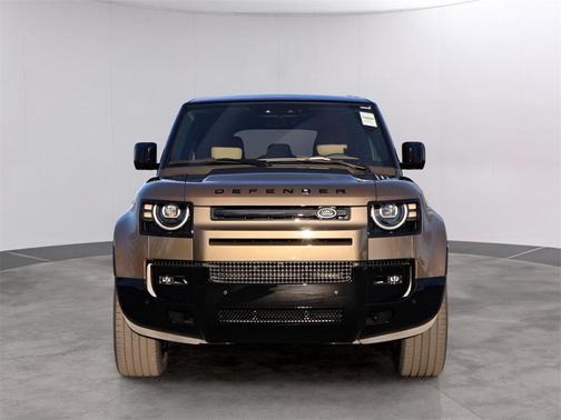 2026 Land Rover Defender 110 X-Dynamic SE