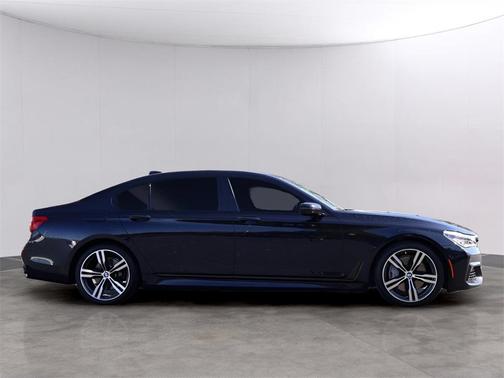 2019 BMW 750 i xDrive