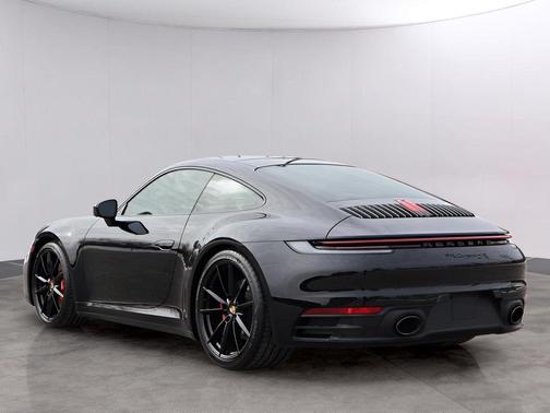 2020 Porsche 911 Carrera 4S