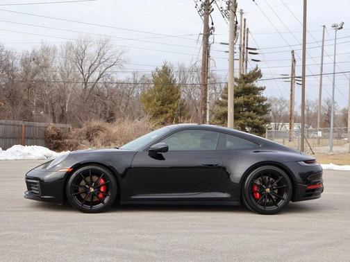 2020 Porsche 911 Carrera 4S