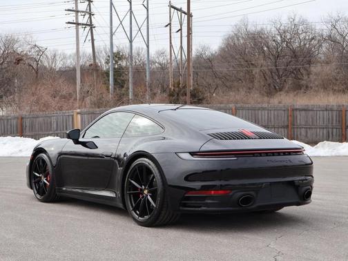 2020 Porsche 911 Carrera 4S