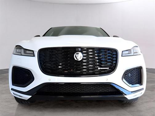 2024 Jaguar F-PACE P400 R-Dynamic S