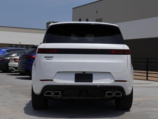 Ostuni Pearl White 2025 Land Rover Range Rover Sport P530 Autobiography