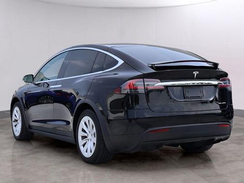 2020 Tesla Model X Long Range