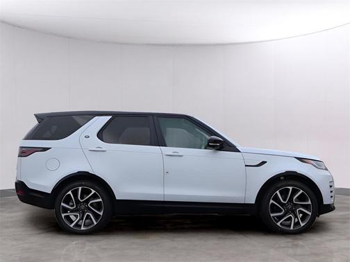 2025 Land Rover Discovery P360 Dynamic SE