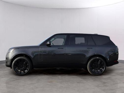 2026 Land Rover Range Rover P400 SE 7 Seat