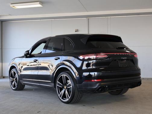 2023 Porsche Cayenne