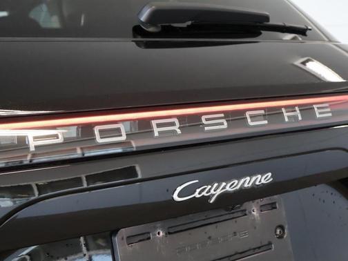 2023 Porsche Cayenne