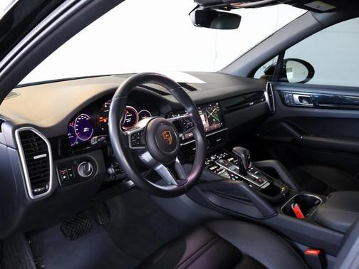2023 Porsche Cayenne