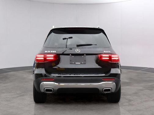 2026 Mercedes-Benz GLB 250 Base 4MATIC