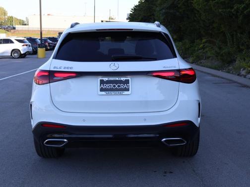 Polar White 2026 Mercedes-Benz GLC 300 Base 4MATIC