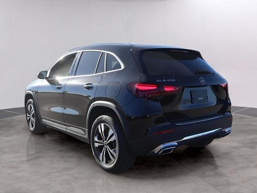 Midnight Black 2026 Mercedes-Benz GLA 250 Base 4MATIC