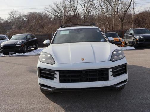 2025 Porsche Cayenne Base