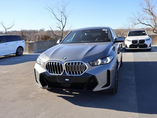 2025 BMW X6 xDrive40i