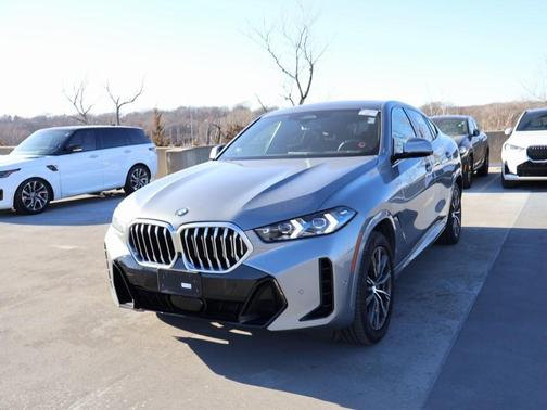 2025 BMW X6 xDrive40i