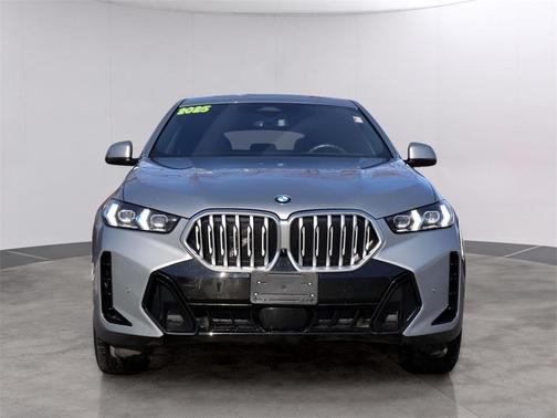 2025 BMW X6 xDrive40i