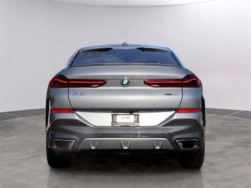 2025 BMW X6 xDrive40i