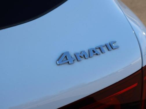 2022 Mercedes-Benz GLC 300 Base 4MATIC