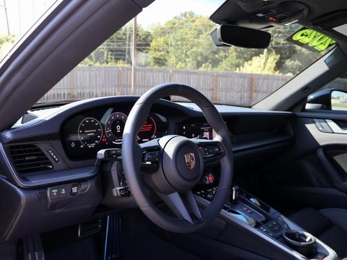 2025 Porsche 911 Carrera S