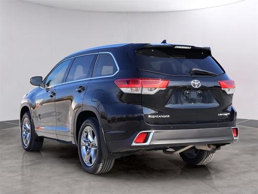 2019 Toyota Highlander Limited Platinum